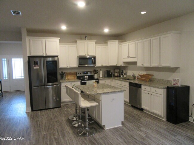 Building Photo - 831 Cason Cir