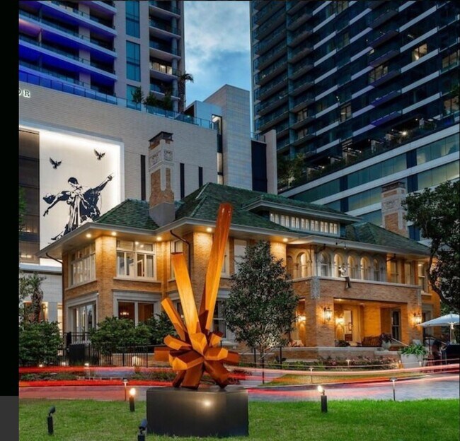 Building Photo - 3411 Yoakum Blvd