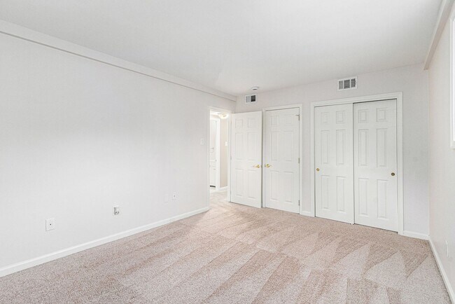 Building Photo - Almont Terrace Apartments