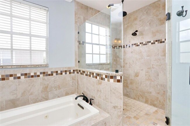 Building Photo - 2611 Espana Ct