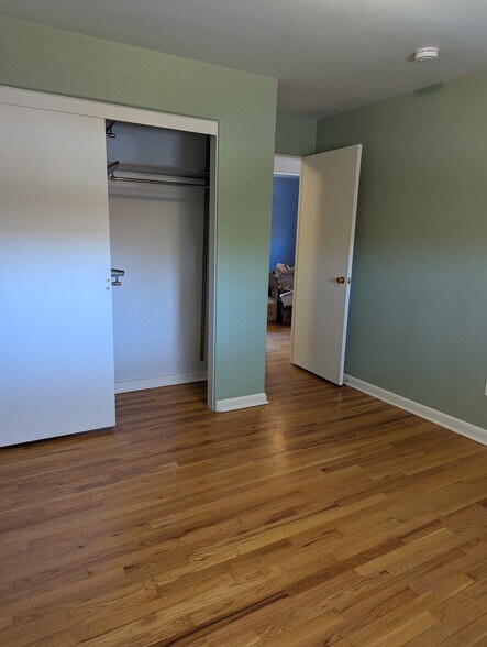 Building Photo - 1394 S Corona St