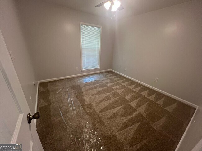 Building Photo - 648 Nelby Ct