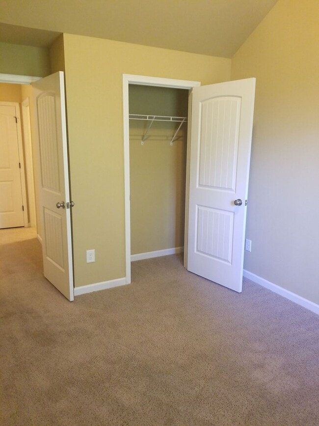 Building Photo - 3008 Bonnes Dr