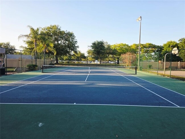 Building Photo - 7543 Sugar Bend Dr