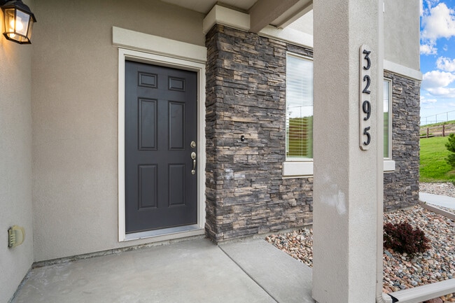 Building Photo - 3295 Bewildering Heights