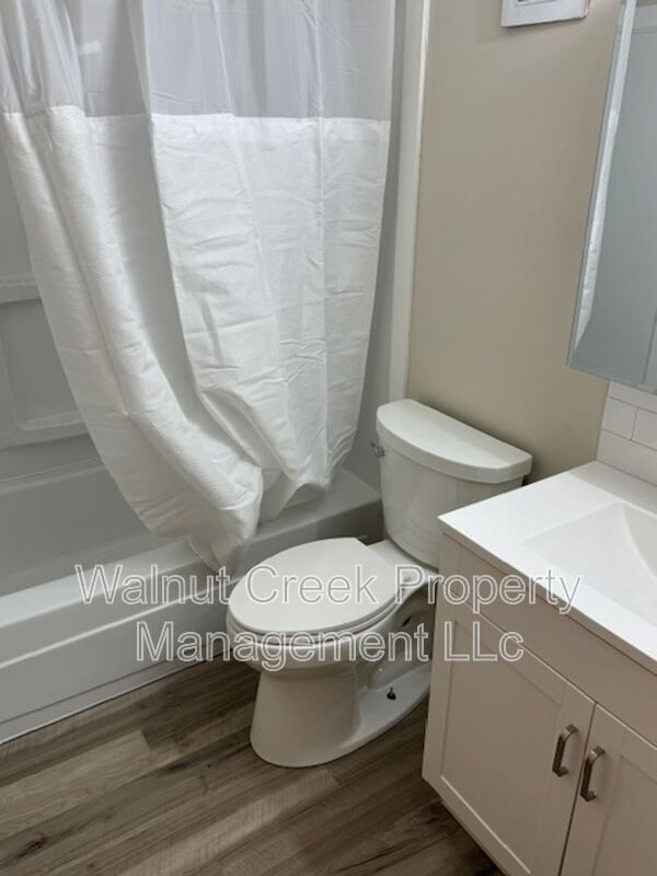 Building Photo - 5520 Beavercrest Dr