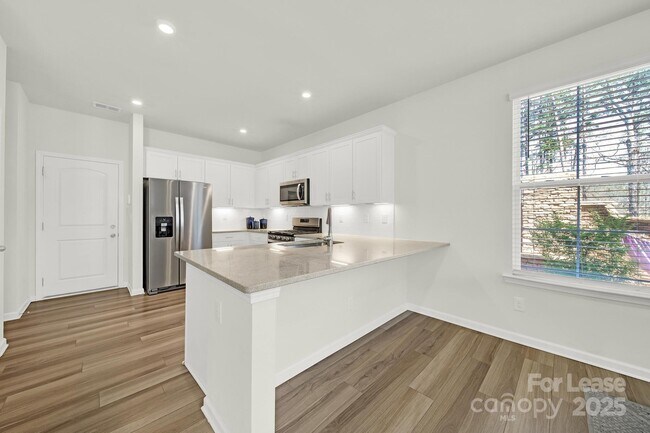 Building Photo - 8004 Whitegrove Rd