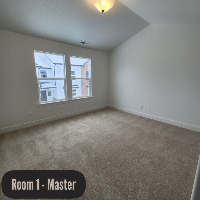 Building Photo - 3740 3740 W