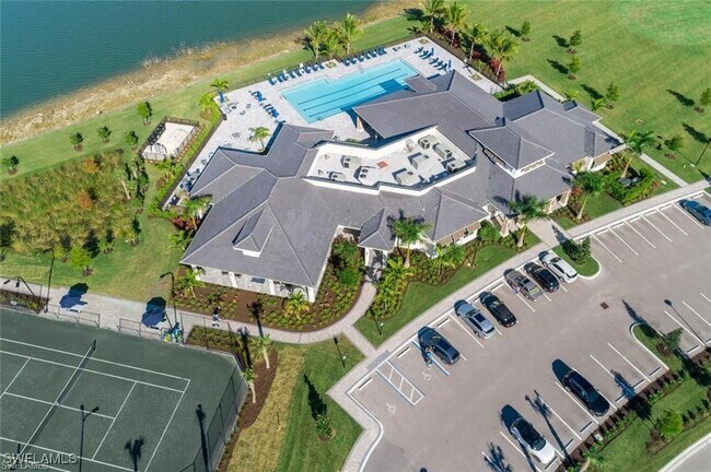 Building Photo - 14105 Blue Bay Cir