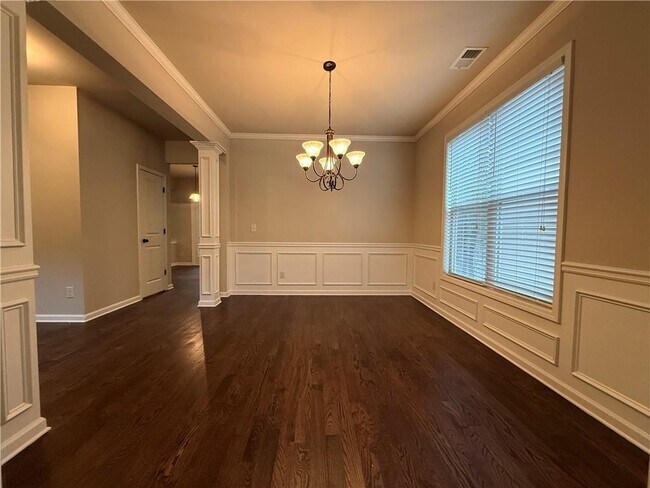 Building Photo - 4916 Briarcliff Dr