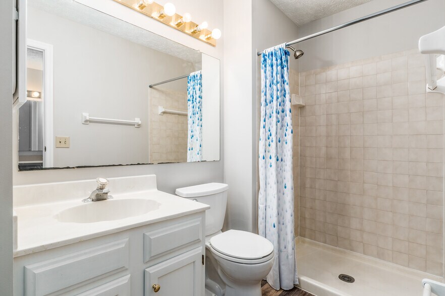 Building Photo - 260 Timber Ridge Dr