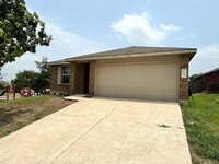 Building Photo - Ready For Move In! A Must See Modern & Spa...