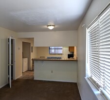 Building Photo - 1225 N Sierra St