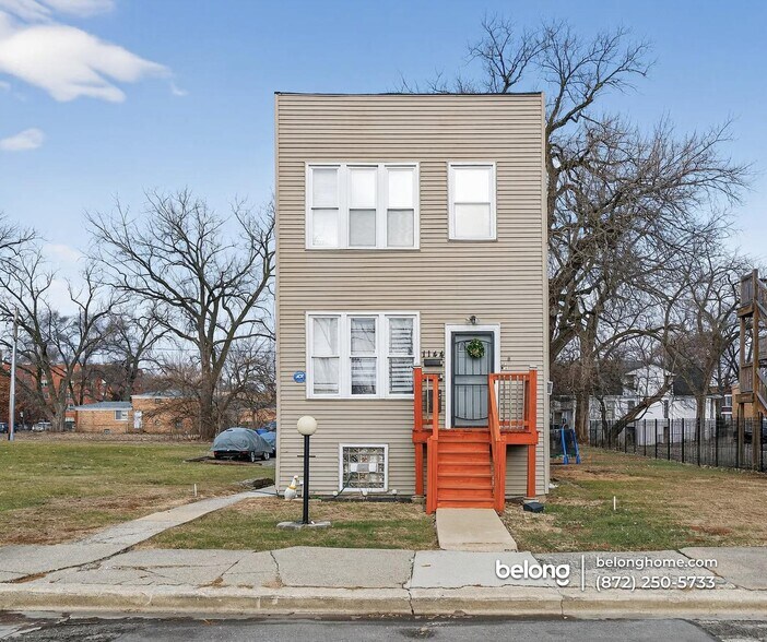 Building Photo - 1144 W 68th St