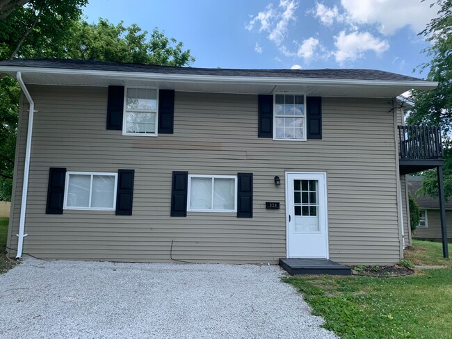 Building Photo - Madison Rental