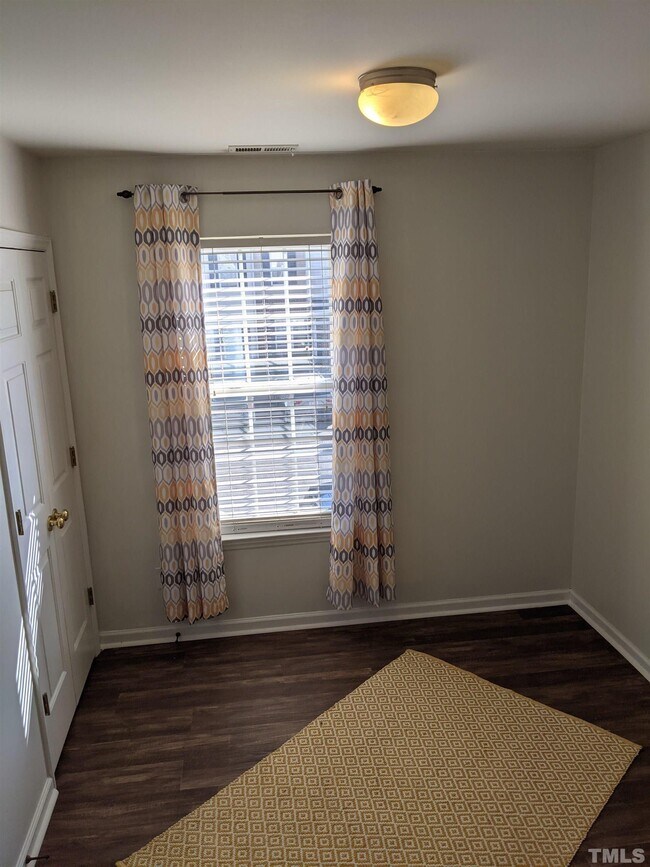 Building Photo - 5902 San Marcos Way