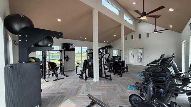 Building Photo - 3099 Springbank Dr