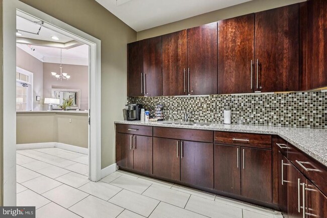 Building Photo - 19441 Promenade Dr