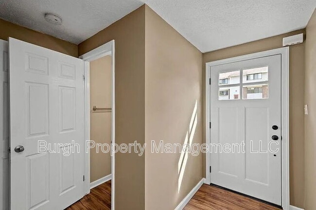 Building Photo - 645 Deer Watch Rd