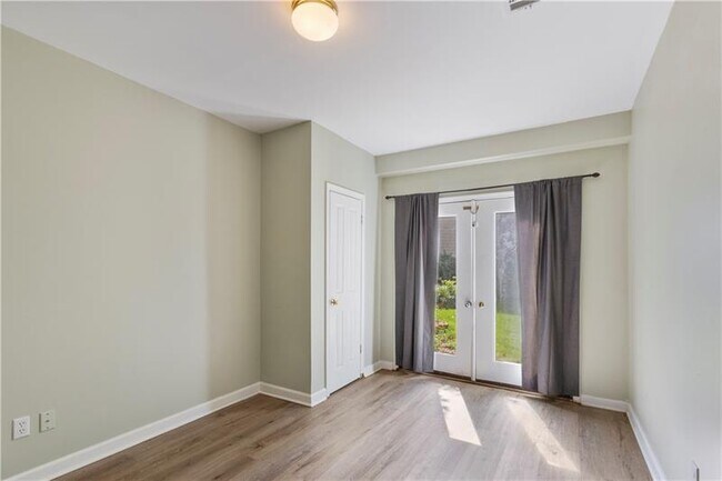 Building Photo - 4565 Ashmore Cir