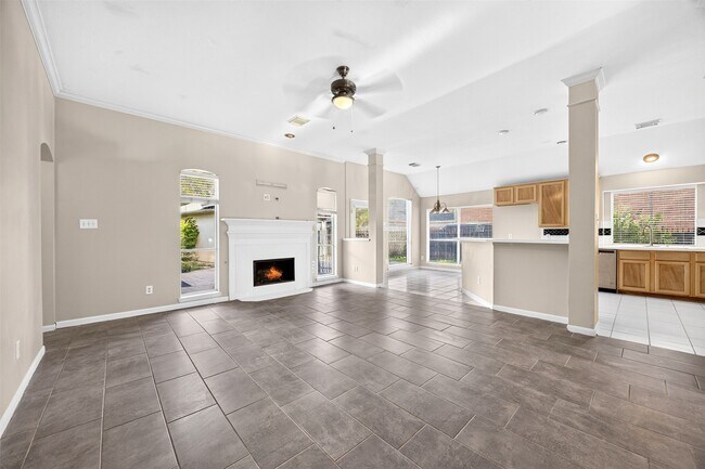 Building Photo - 5814 Eldridge Glen Dr