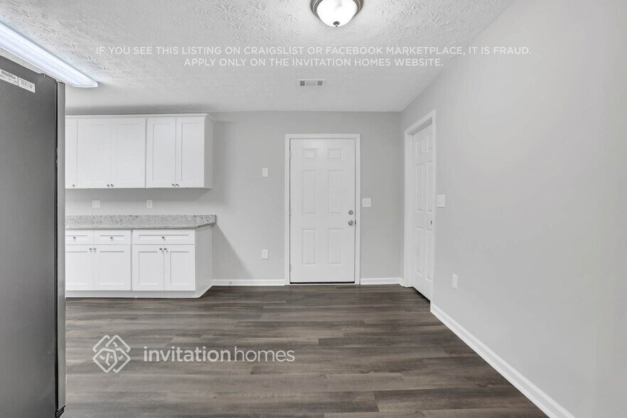 Building Photo - 25 Holly Creek Dr