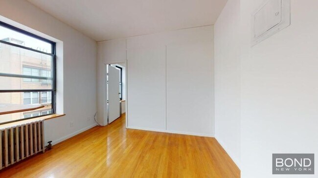 Building Photo - 2 bedroom in Manhattan NY 10003