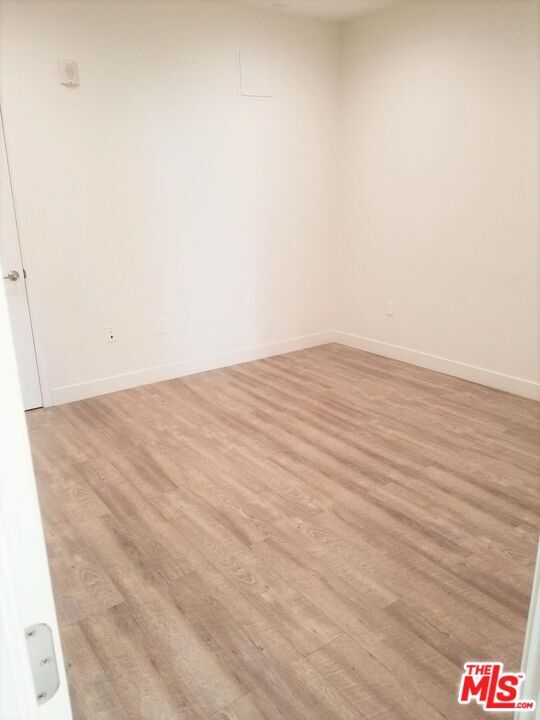 Building Photo - 744 Hartford Ave