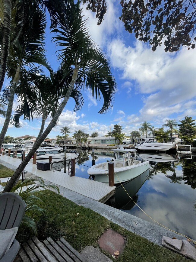 Building Photo - 1861 SE 4th St