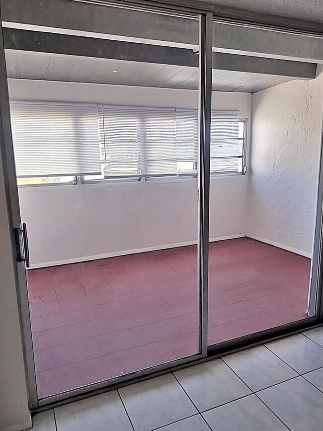 Building Photo - 2017 NW 46th Ave