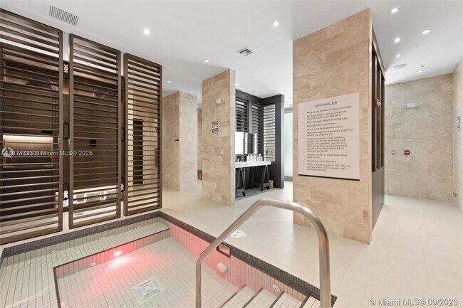 Building Photo - 350 Ocean Dr