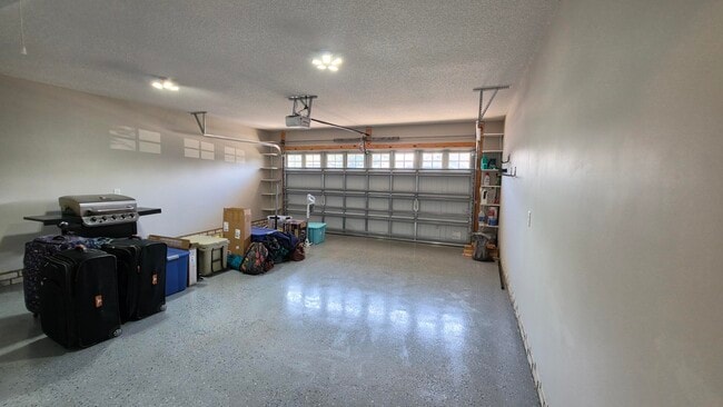 Building Photo - 588 Brushwood Dr