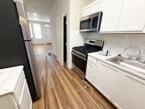 Building Photo - 2262 N Gratz St