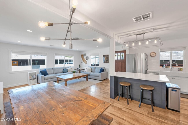 Building Photo - 30473 Mulholland Hwy