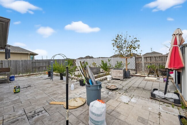 Building Photo - 18122 Alora Springs Trace