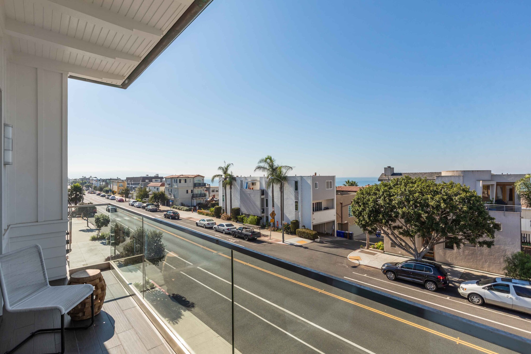 Building Photo - 716 Manhattan Ave