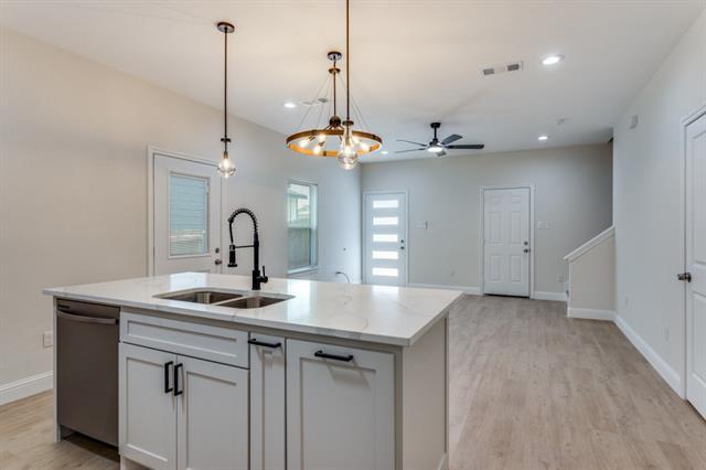 Building Photo - 8004 Julie Ave