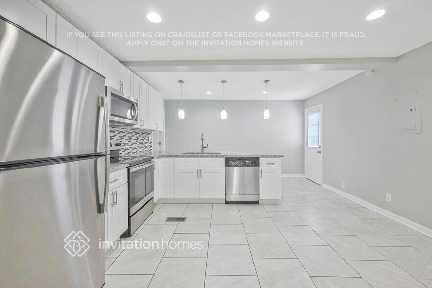 Building Photo - 302 Nix Dr