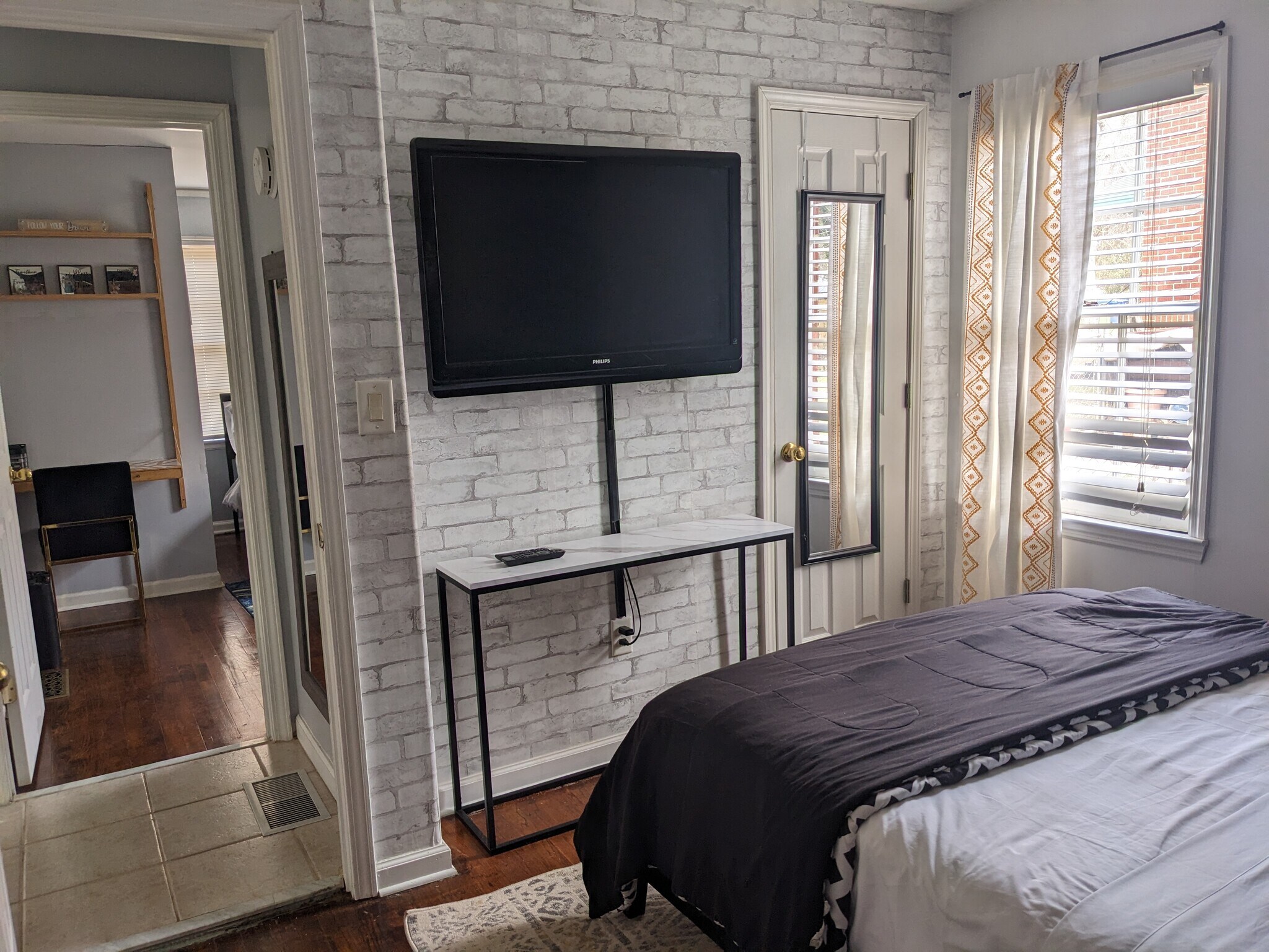 Building Photo - 389 E Rhinehill Rd SE