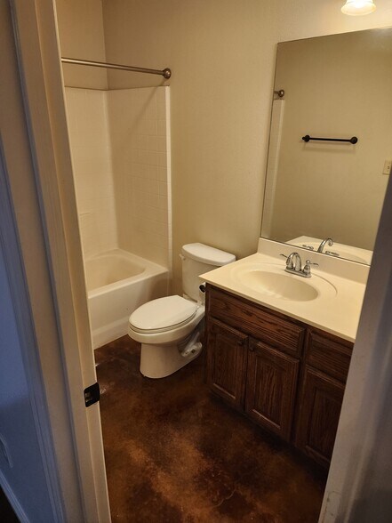 Building Photo - 13372 Country Meadow Ln