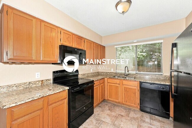 Building Photo - 3 Bedroom Pet-Friendly Home in Grand Prairie, TX with Main Street Renewal