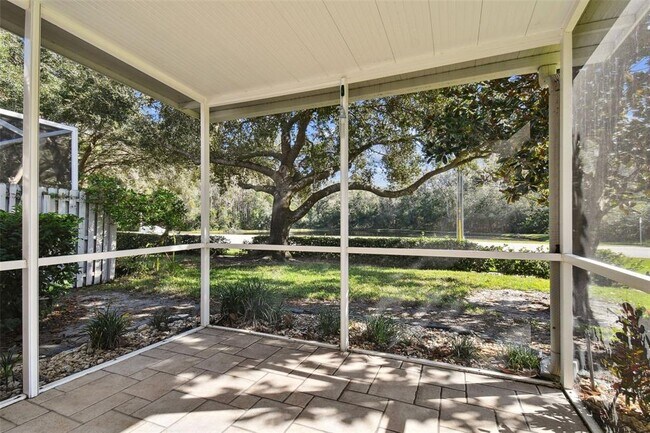 Building Photo - 1687 Starling Dr