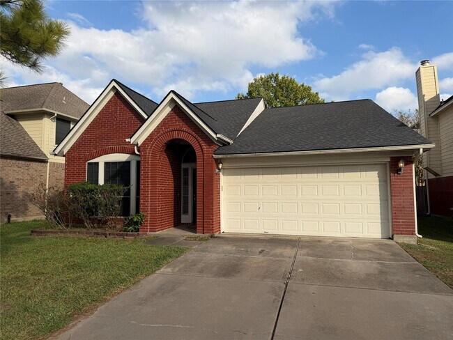 Building Photo - 6310 Pago Ln