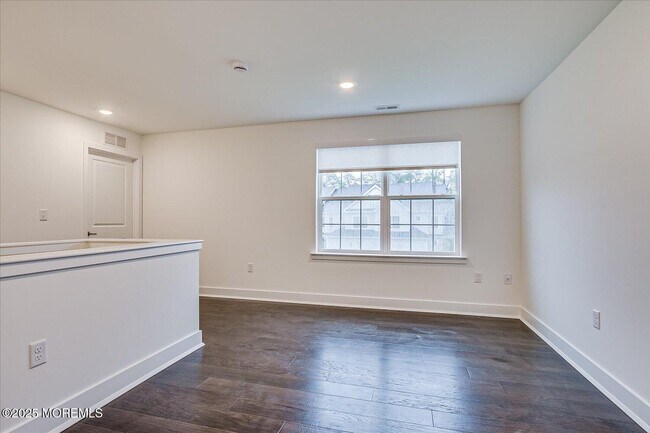 Building Photo - 2206 Pilot St