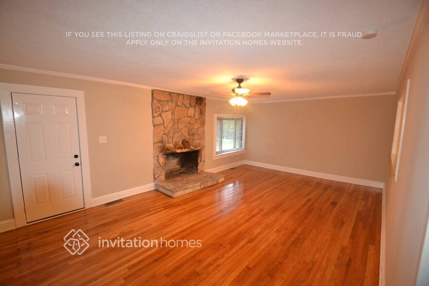 Building Photo - 4268 Vincent St