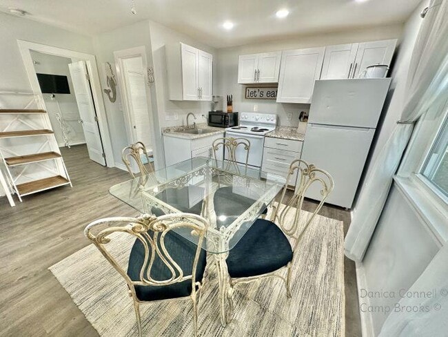 Building Photo - 229 Florida Blanca Pl SE