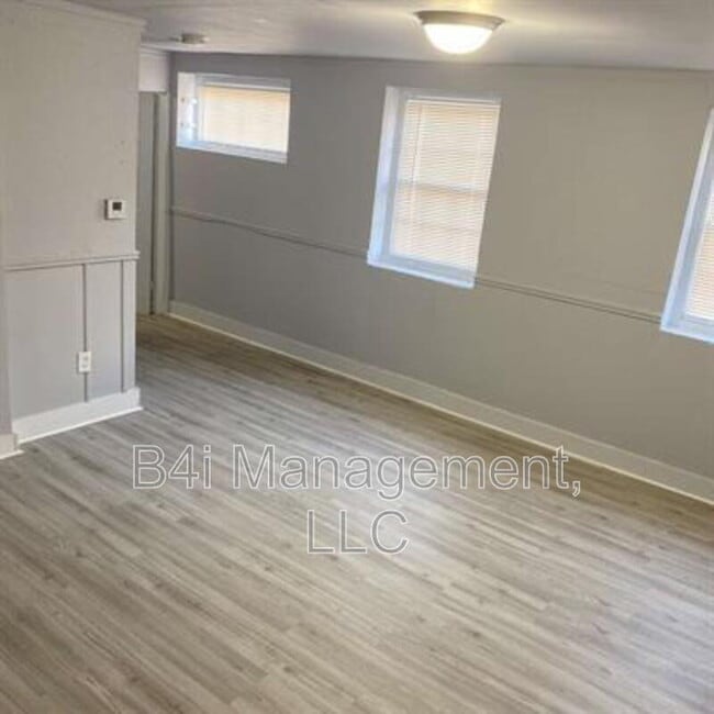 Building Photo - 1324 Drewery Ave