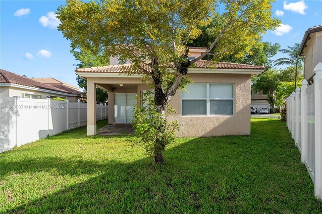 Building Photo - 3956 NE 11th Dr
