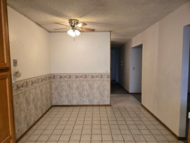 Building Photo - 3712 Kelso Way