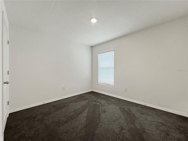 Building Photo - 822 Will Scarlett Ave